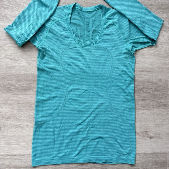 Lululemon Swiftly Tech Long Sleeve Top Shirt 2.0 Women's 10 Teal Striped EUC - Picture 5 of 11